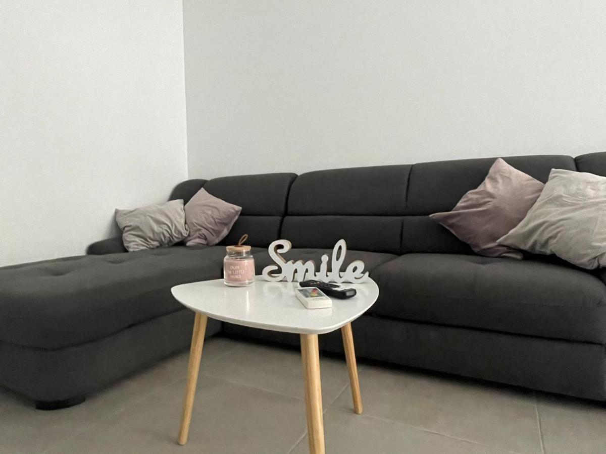 La Oti&Miruna Apartment Năvodari Екстериор снимка