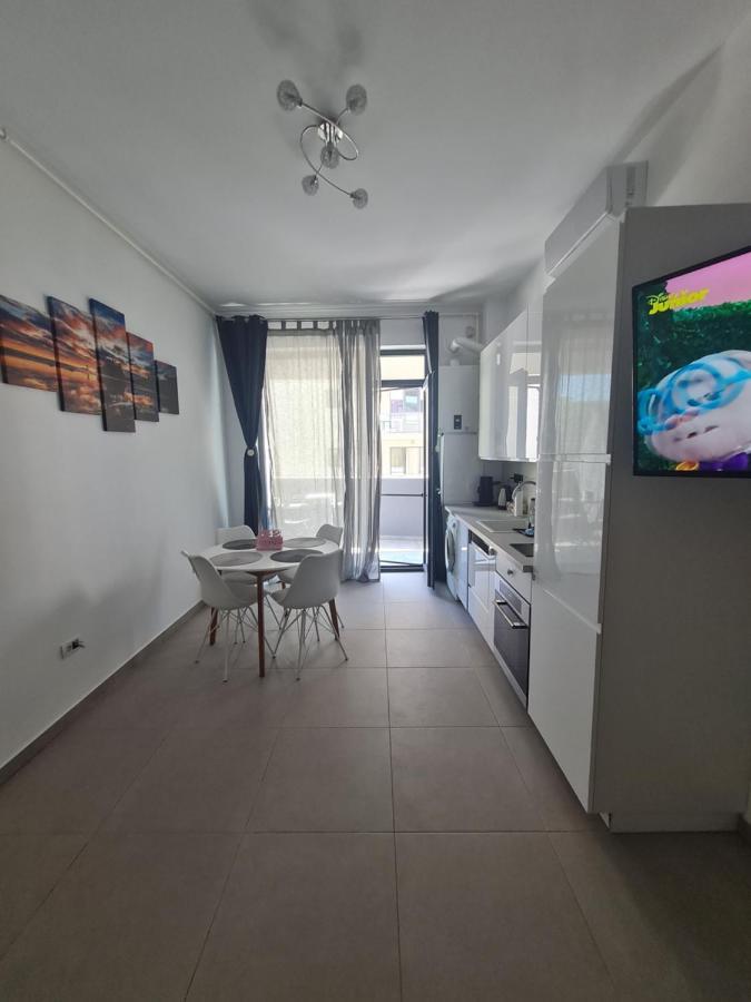 La Oti&Miruna Apartment Năvodari Екстериор снимка